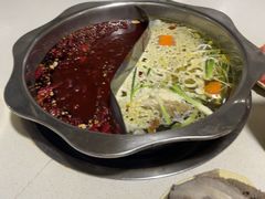 -储奇门鳝鱼火锅(总店)