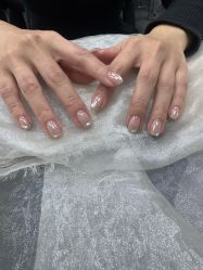 -芊屿芊浔美甲
