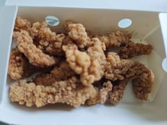 -必胜客(尹山湖歌林公园店)