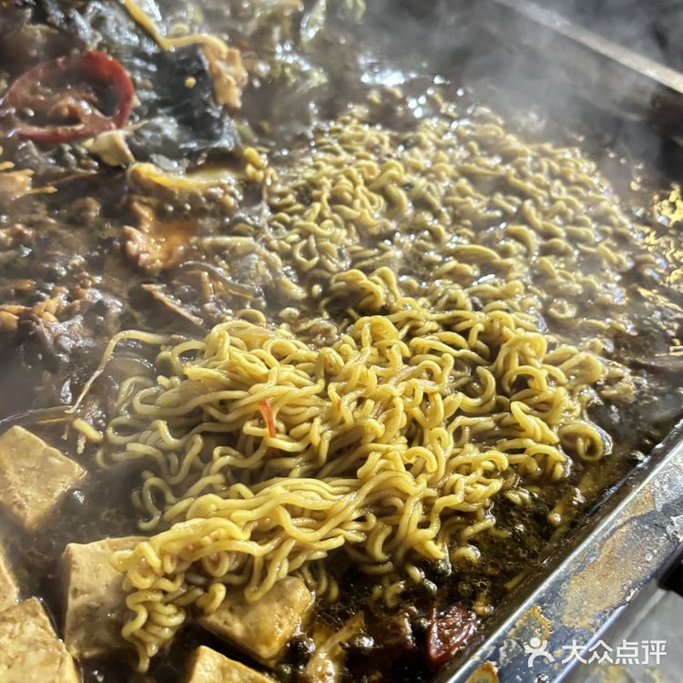 淄博烤鱼求推荐！还有比这家更好吃的烤鱼吗？