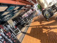 -奇迹健身金茂汇店