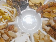 -野菌皇海景野生菌火锅(滨海大道店)