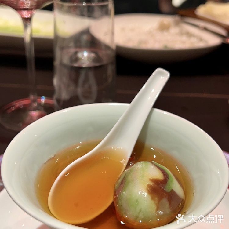 天趣自在,川菜传统与国际潮流的融合美味