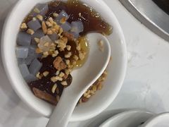 -鲁员外地锅鸡地锅鱼(古墩路店)