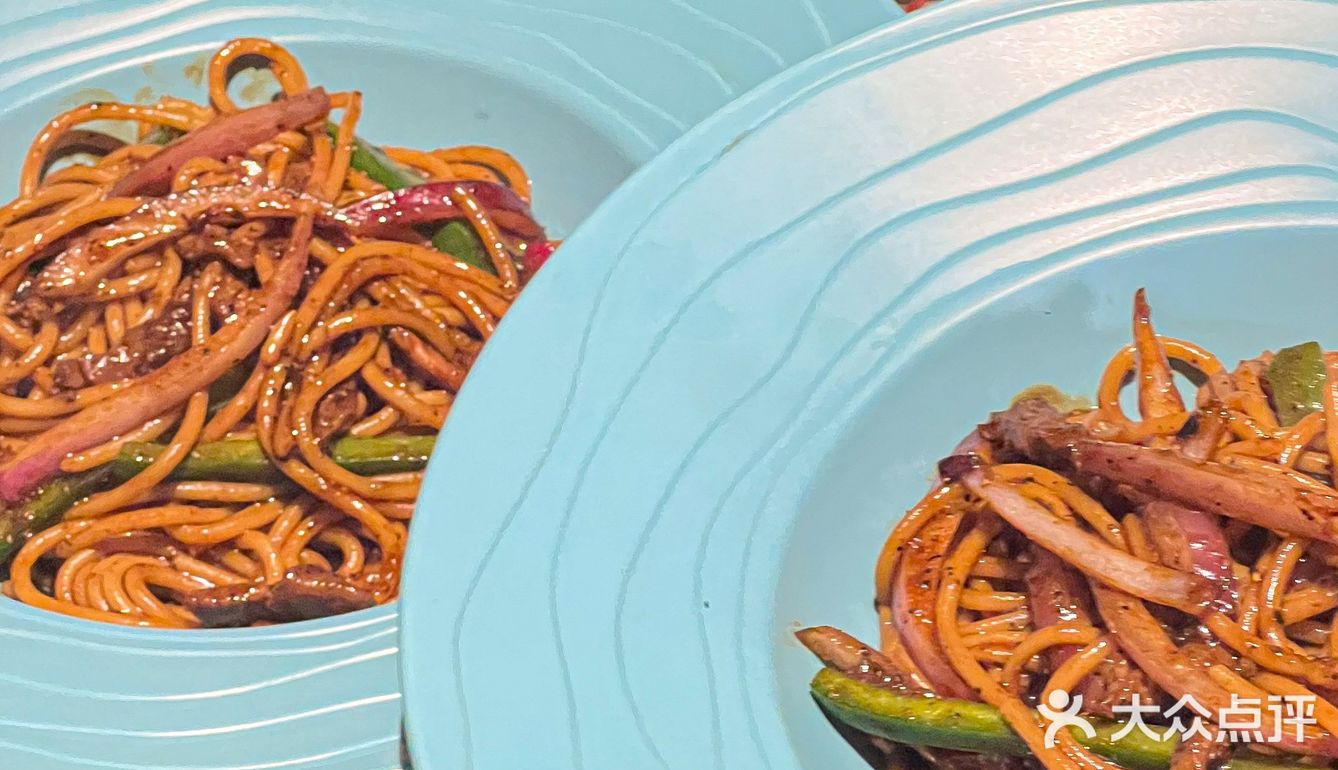 在湛江！这家氛围感满满的宝藏扒房！店名