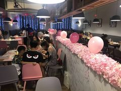 -樱花里音乐餐吧·牛扒椰子鸡(东圃店)