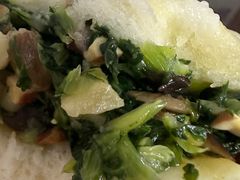-白玉兰食品甜凤店(合生汇店)