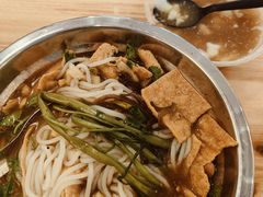 -柳州肥姨妈大骨螺蛳粉(老闵行店)