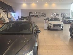 -上海永达奥诚奥迪4S店(申江路店)