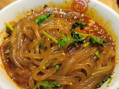 -万记麻辣烫国展总店