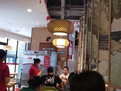 大堂-小六汤包·西安老字号·中华名小吃(高新四路店)