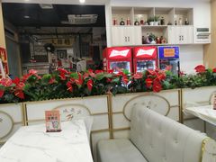 -江城燕子大排档(江汉路步行街店)