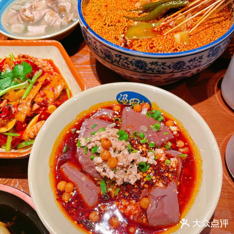 车公庙又多了家川菜小馆冯四孃跷脚牛肉