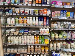 -全家便利店(兴贤路店)