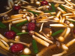 -湊湊火锅·茶憩(新中关购物中心店)