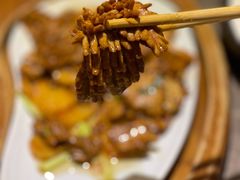 爆炒腰花-闫府私房菜·百年鲁菜(恒隆店)
