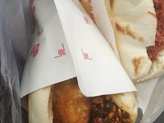 -清真马乐贝腊牛肉蛋黄菜夹馍(马蓉洒金桥店)