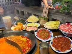 -萍姐火锅·公路夜市(武汉首店)