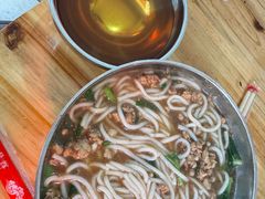 -正宗杨记普洱酸醋米线(总店)