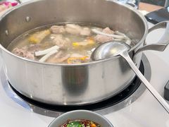 -喃喃椰·糟粕醋·椰子鸡火锅(七堡花园店)