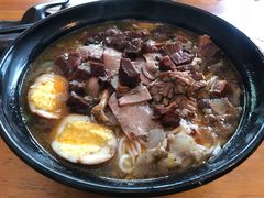 -花溪巷牛肉粉(泉城路店)
