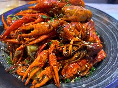 -肥肥虾庄·金牌油焖大虾(首义路店)