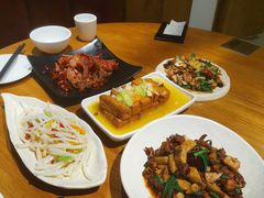 -隔壁老王·家常云南菜(花巷店)