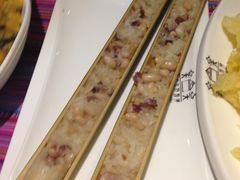 -香巴拉云南餐厅(华莱坞店)