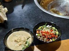 -果松木炭酸菜铜火锅·外婆参鸡汤