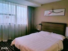 -怡华威斯达酒店(重庆医科大学附属儿童医院店)