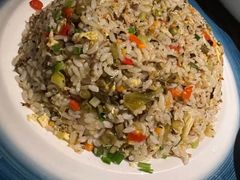 渝信炒饭-渝信川菜 · 川味家常菜(长安店)
