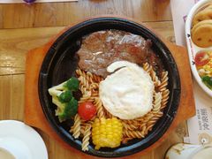 -冲浪熊西餐厅(南戴河店)