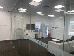 -TESLA 特斯拉(深圳观澜特斯拉直营钣喷中心)