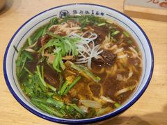 -镇南锅盖面馆(解放路店)