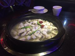 微辣酸菜鱼-周渝食惦酸菜鱼(青浦店)