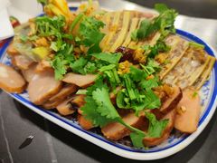 -田家大院东北农家菜铁锅炖(西安总店)