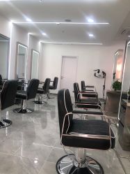 -Coo Hair salon