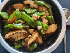 螺丝辣椒炒鲍鱼-鲁采LU STYLE(新天地店)
