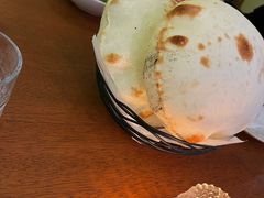 餐前面包-ELI FALAFEL Lebanese&Mediterranean黎巴嫩美食(富城路店)