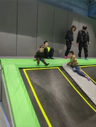 -反弹蹦床公园·亲子乐园·团建·派对(尚品奥莱店)