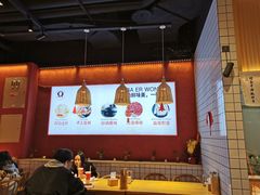 大堂-八二小区抄手(龙湖上城天街店)