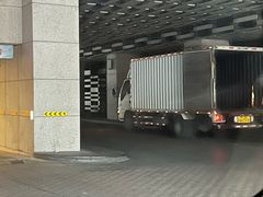 -上海宝华万豪酒店