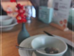 -蜜桃餐厅·伴山(湖滨商业街店)