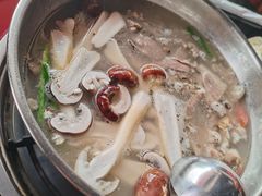 -老石黑山羊毛驴肉火锅(金凯广场店)