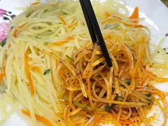酸辣土豆丝-春水锅贴·传统鲁菜(大明湖店)