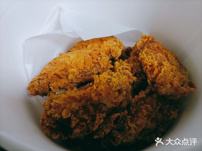 麦当劳燕莎奥特莱斯店(工大桥餐厅)麦辣鸡翅图片