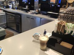 -瑞幸咖啡(南丰汇商场店)