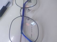-MiRi眼镜·蔡司·星趣控·尼康控优点视觉合作店(南京东路店)