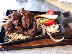 铁锄牛肉-穹六人间 people 6(岳阳路店)