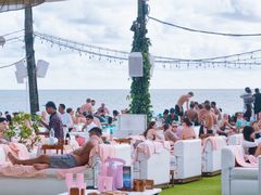 -FINNS Beach Club